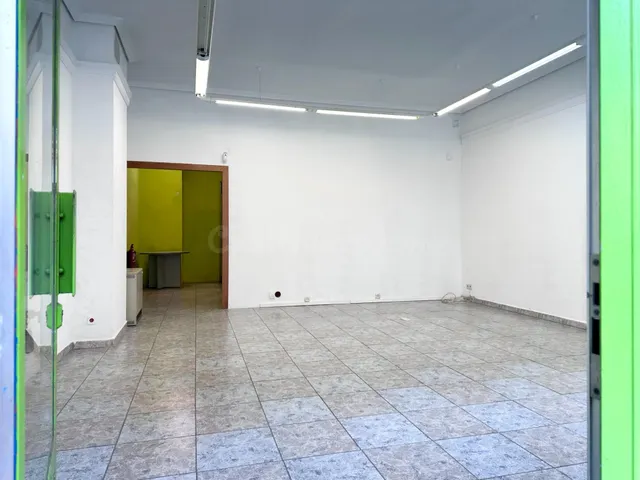 VENTA DE LOCAL EN MENDILLORRI BAJO - foto 5