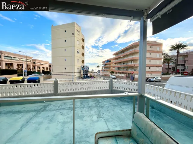 Apartamento en segunda línea de playa en Santa Pola – Cala S