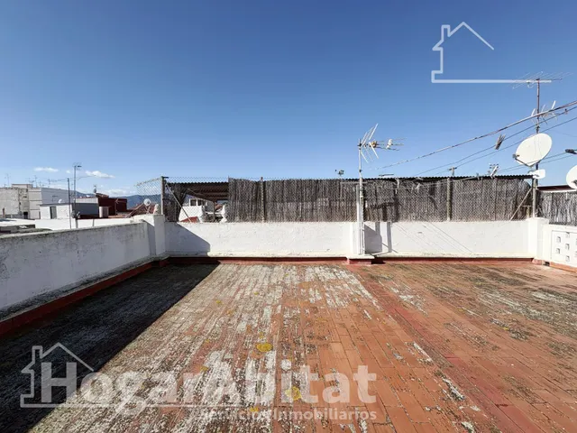 ¡Vistas a las montañas! Casa amplia y luminosa para reformar con patio y gran terraza — 14