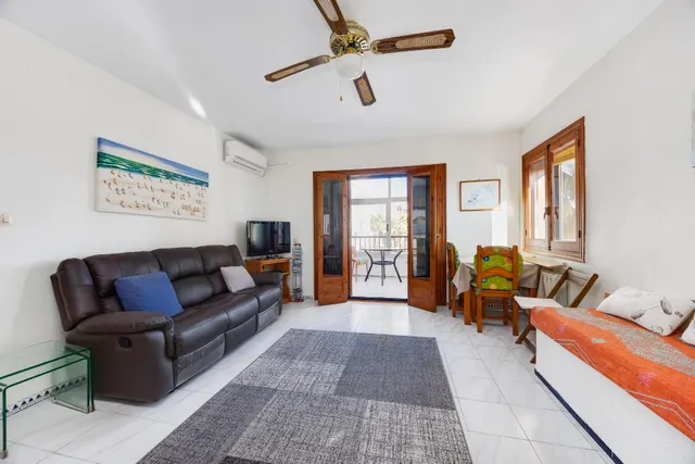 Spacious Apartment in Lomas de Mar, Torrelamata — 15