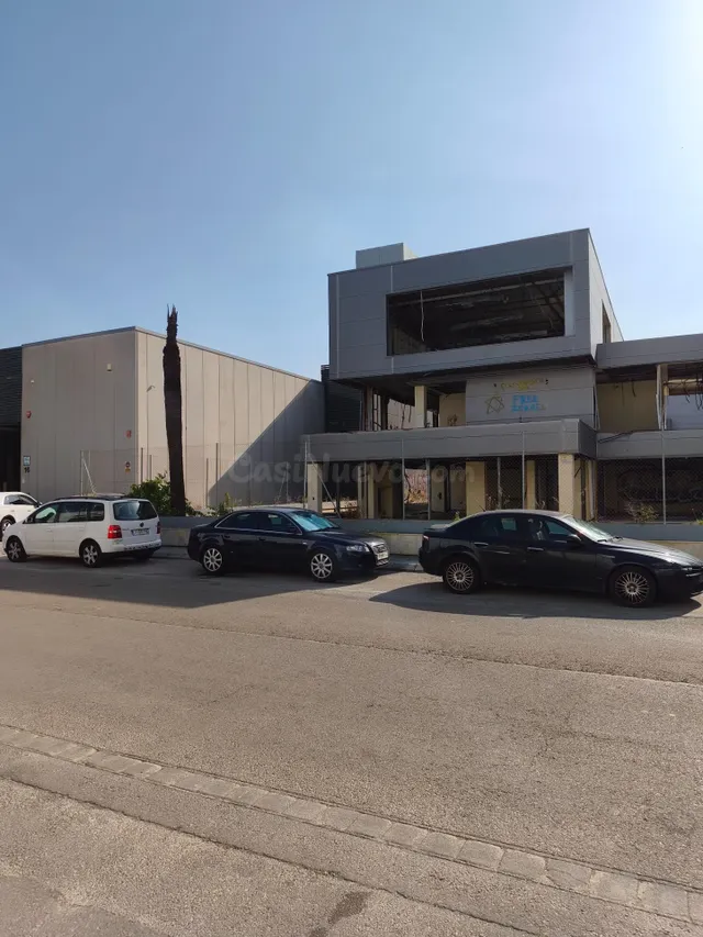 VENTA LOCAL EN ALMAZORA - foto 2