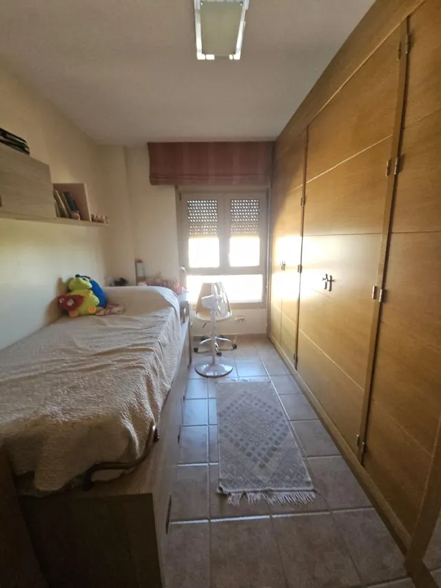 229 m2, 3 plantas y 8 placas solares para vivir sin mirar el recibo a fin de mes — 17