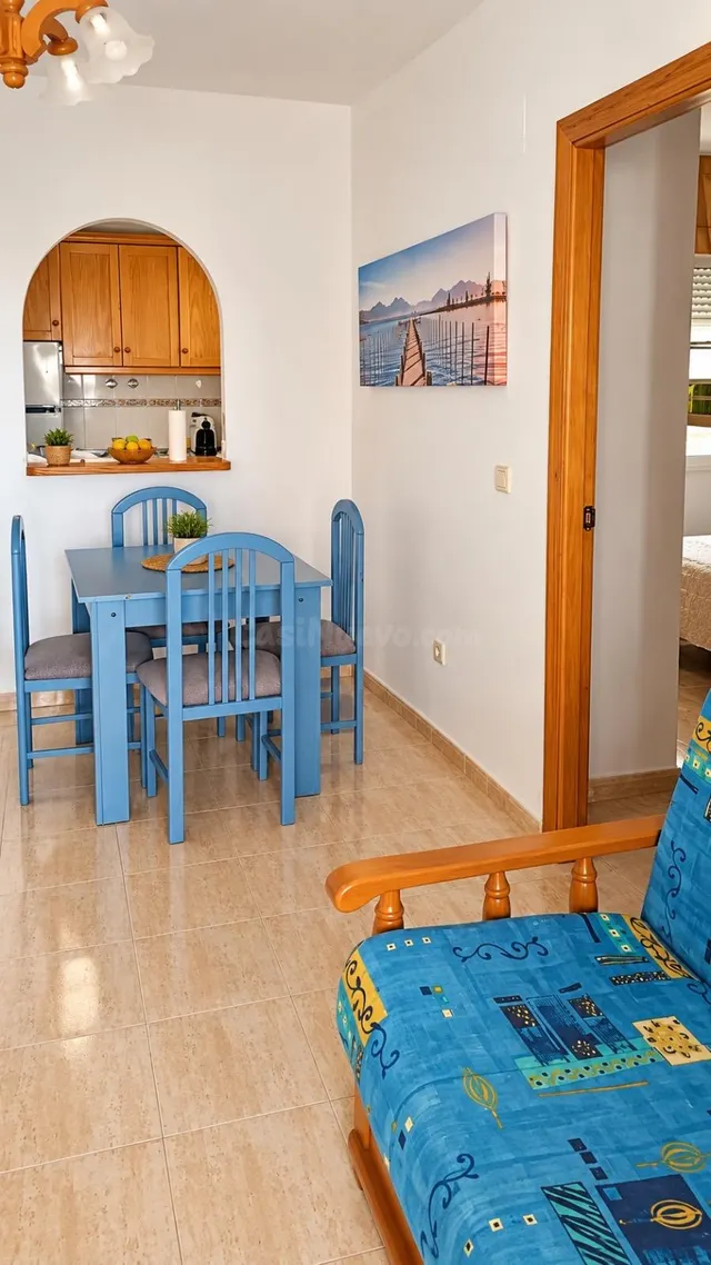 Apartamento cerca del mar en Torrevieja, a 100 metros de la Playa de Los Locos — 3