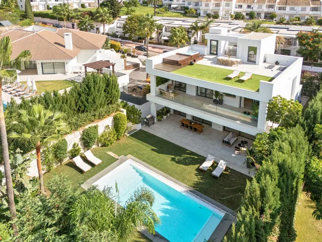 Chalet 5 habitaciones 517m² en venta - Marbella — 44