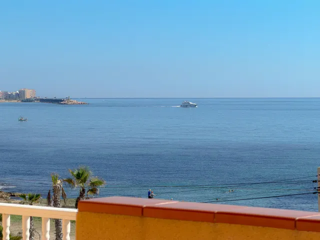 La Veleta! Impresionante Ático con excelente distribución de espacios + Gran terraza y Solarium privado con espectaculares vistas al mar — 30