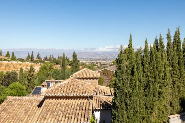 Impresionante villa de cuatro plantas en Urbanización los Cerezos de Gojar!! — 46