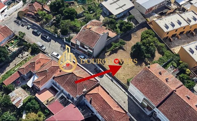 Terreno urbano en venta - Campanhã