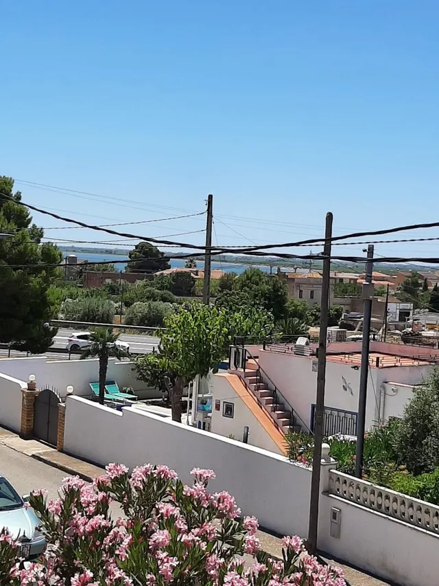 CASA CON LICENCIA TURISTICA 5 Hab — 32