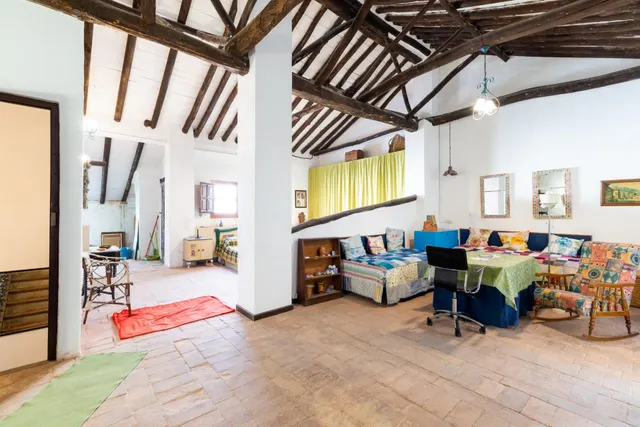 ESPECTACULAR CASA RÚSTICA CON TERRENO — 27
