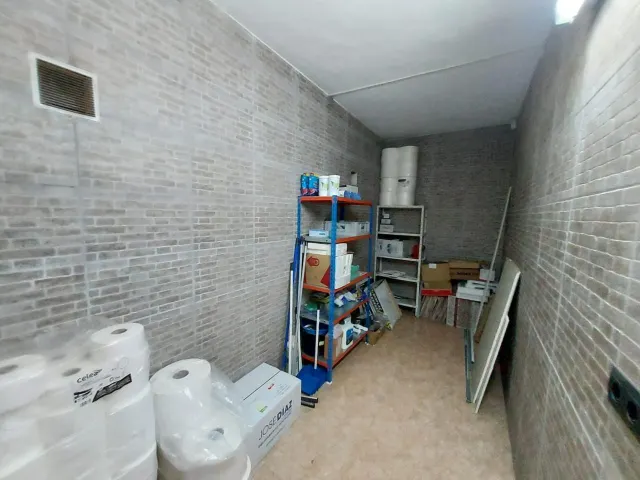 local de 250 m2, totalmente reformado, insonorizado y climatizado, — 12