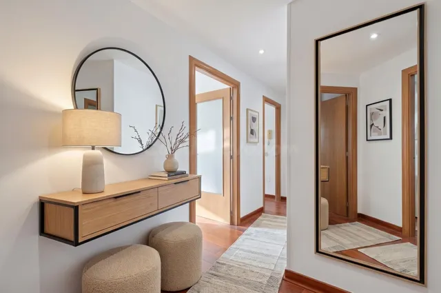 Calidez y Estilo: Tu Nuevo Hogar en Olas de Procusan, Torremolinos — 2