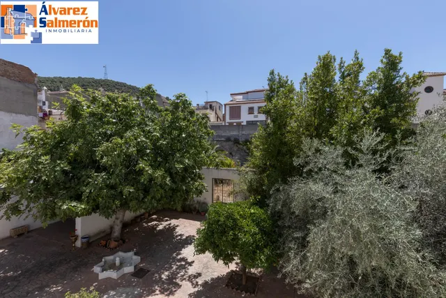 Casa con gran solar — 32