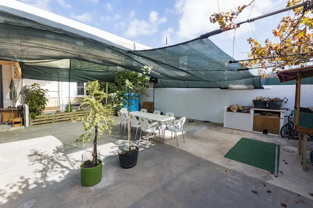 Planta baja de 4 habitaciones con inquilinos — 20