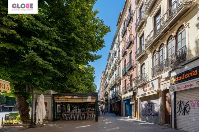 A LA VENTA EDIFICIO EN PLAZA BIB-RAMBLA — 3