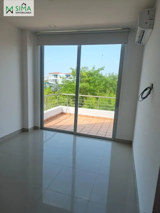 Piso 3 habitaciones 160m² en alquiler - Zona norte — 39