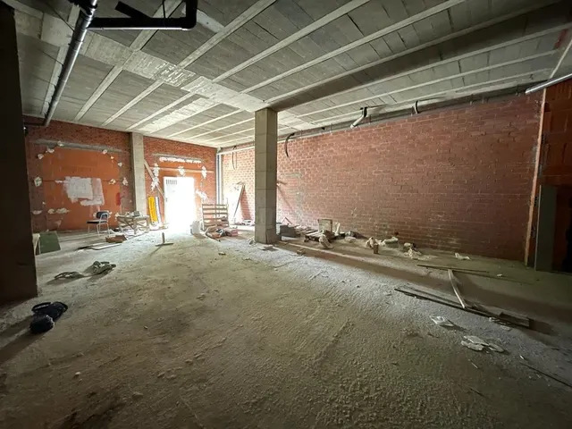 VENTA LOCAL COMERCIAL EN PONFERRADA — 3