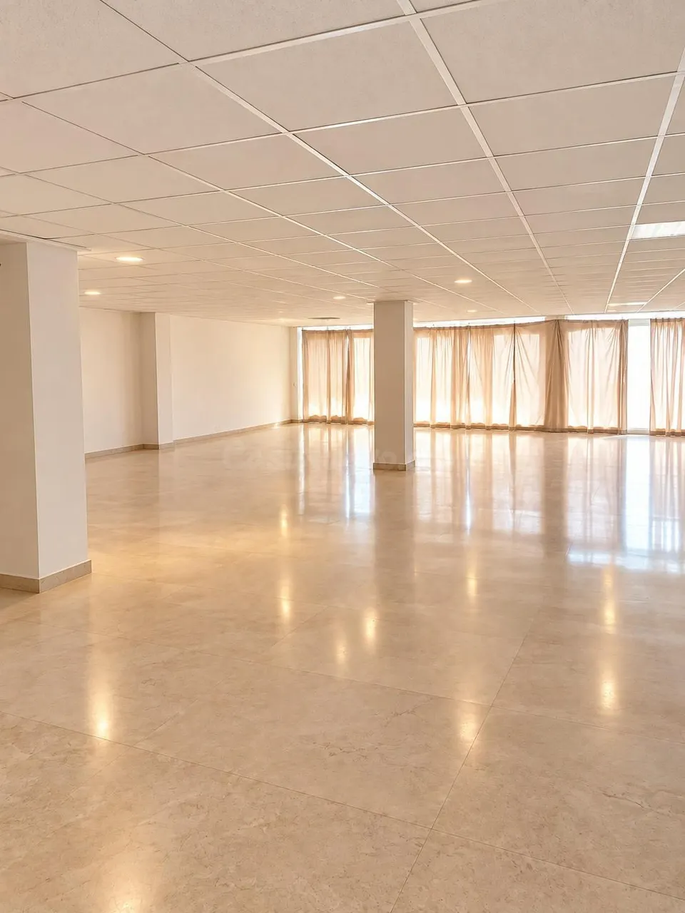 Local de 461 m2 con posibilidad de desarrollar 4 VPL en Manacor