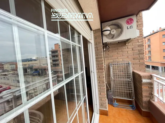 Lluminós pis de 3 habitacions a la zona de la Masuca, a Igualada. — 13