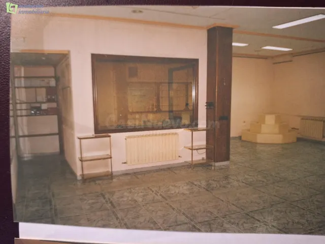 Se alquila amplio local comercial en C/ Calzadas Burgos - foto 5