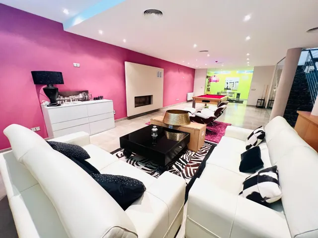 Chalet urbano con piscina en Elche, zona Torreta-Portalada. — 15