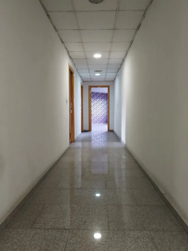 ENTRESUELO PARA OFICINAS JUNTO CENTRO COMERCIAL VEGA PLAZA — 6