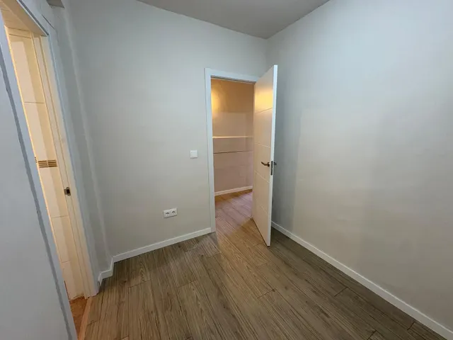 VIVIENDA EXTERIOR CON 3 habitaciones Y DOS TERRAZAS JUNTO A LA UNIVERSIDAD DEL SAGRADO CORAZÓN — 32