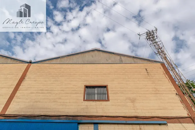 NAVE INDUSTRIAL DE 240M2 EN JUN-GRANADA — 27