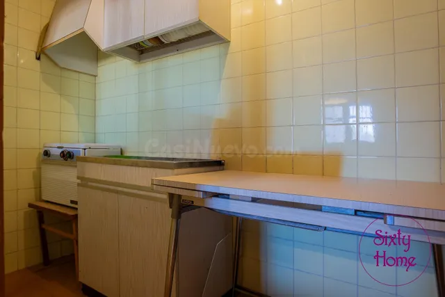 Casa independiente para reformar con almacén en Alconchel de - foto 4