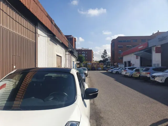 Nave industrial 650m² en alquiler - Cerro del Águila - foto 2