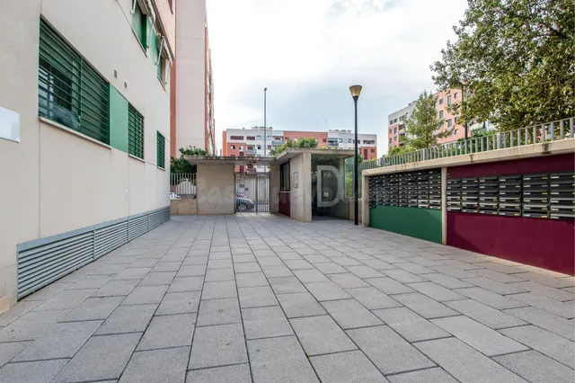 ✨ VIVIENDA EN JOVEN FUTURA – 7ª PLANTA, GARAJE Y TRASTERO — 2