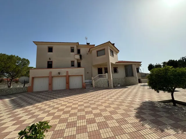 CHALET INDEPENDIENTE EN VENTA EN LAS PAULINAS-HOGAR PROVINCIAL ALICANTE — 33