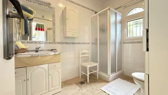 Villa 5 habitaciones 214m² en venta - Villamartin — 41