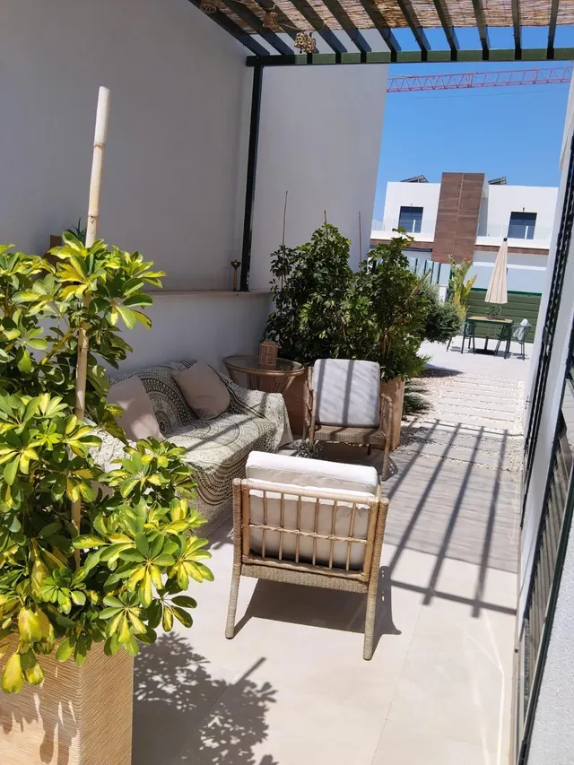 Villa independiente de 3 dormitorios con piscina privada en Daya Nueva — 18