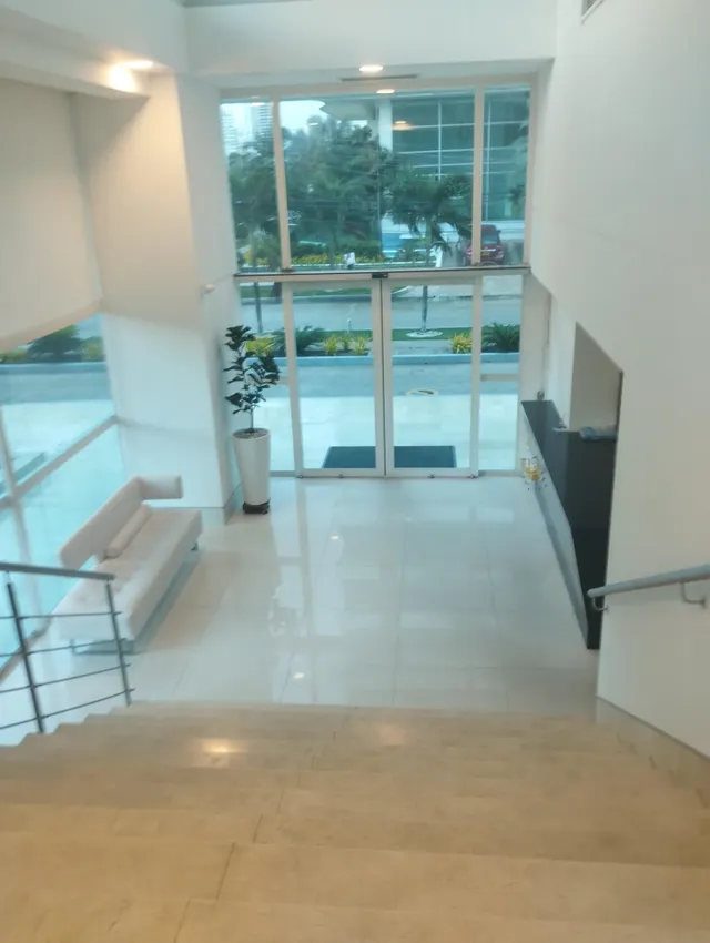 En Venta Hermoso apartamento en sector exclusivo Castillogrande - Residencial — 32