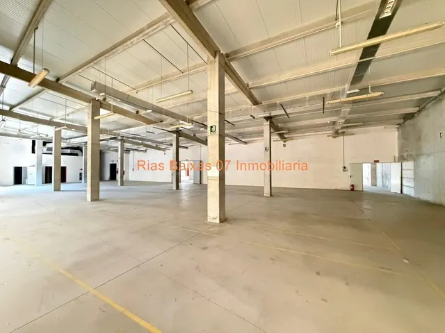 REF 7080 NAVE INDUSTRIAL 3.100 M EN DOS PLANTAS EN PTL VALLA