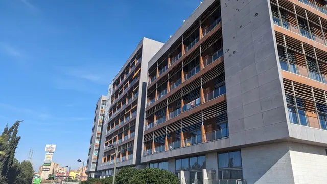 Unico Local en venta en Calle Andarella 2 — 9