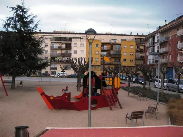 Piso a reformar con cuatro habitaciones. — 19