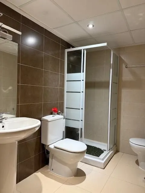ALQUILER DE APARTAMENTO EN RONDA SUR SIN MUEBLES — 21