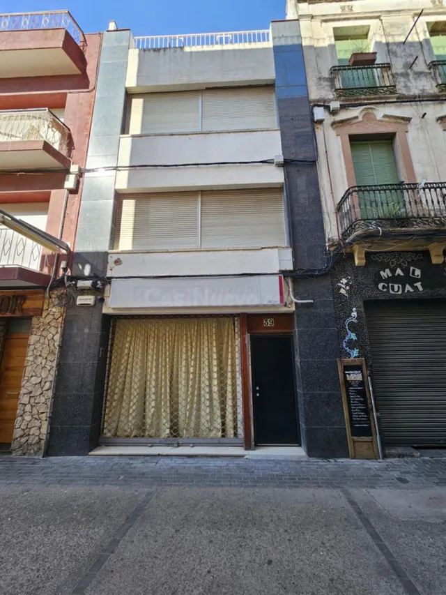 LOCAL COMERCIAL REFORMADO EN ALQUILER EN EL CENTRO DE CALELL