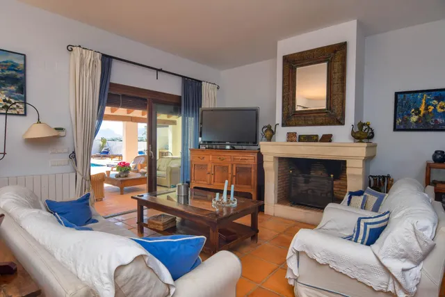 ✓Villa Amplia de Estilo Rústico con Piscina en Calpe, Costa Blanca. — 8
