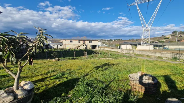 SE VENDE SOLAR EN CAMPO — 8