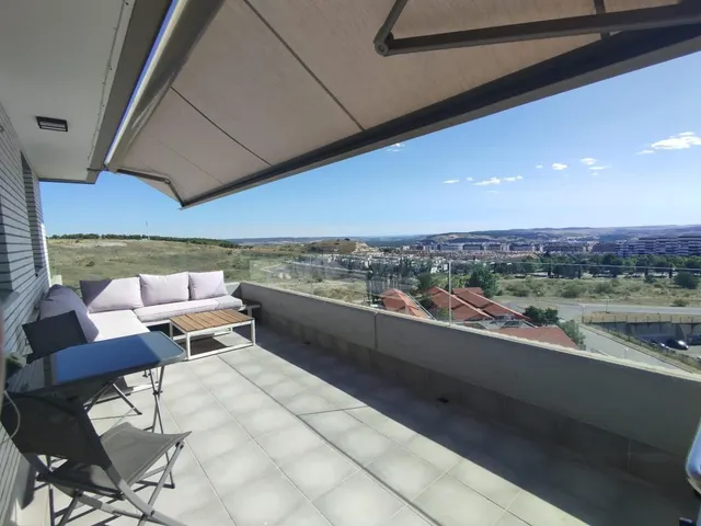 Exclusivo ático dúplex de diseño, luz y confort con dos terr - foto 5