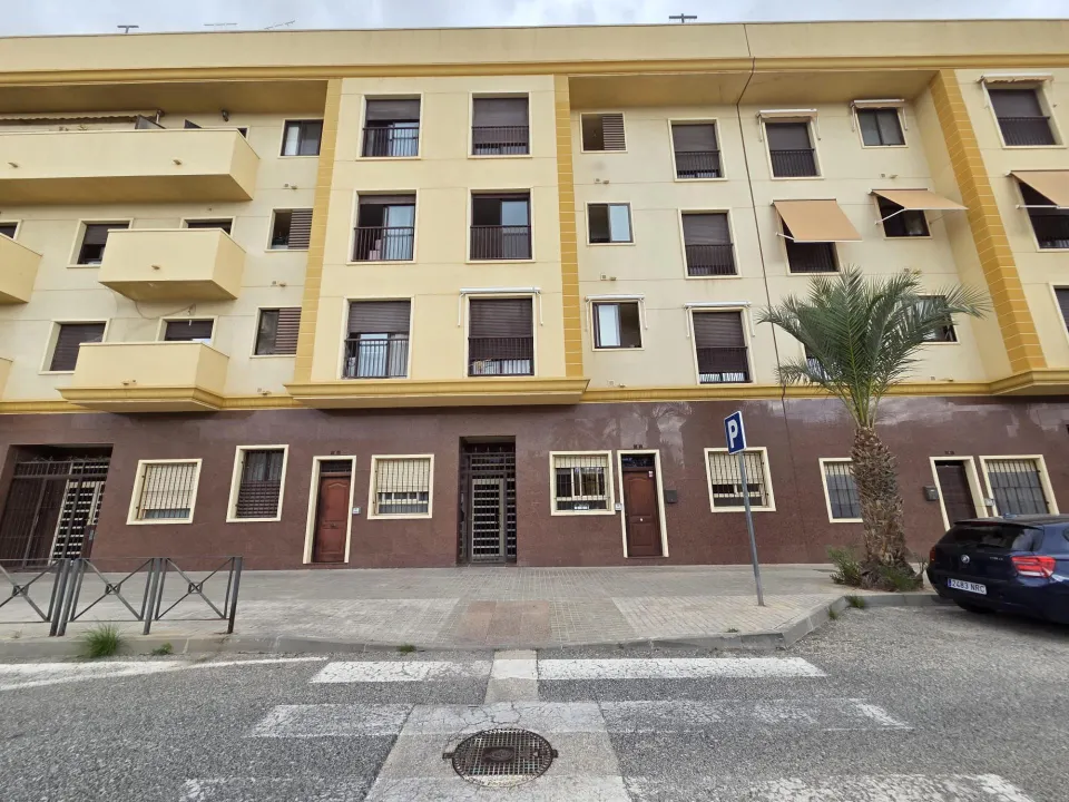 Amplia vivienda de 3 dormitorios con ascensor en Elche