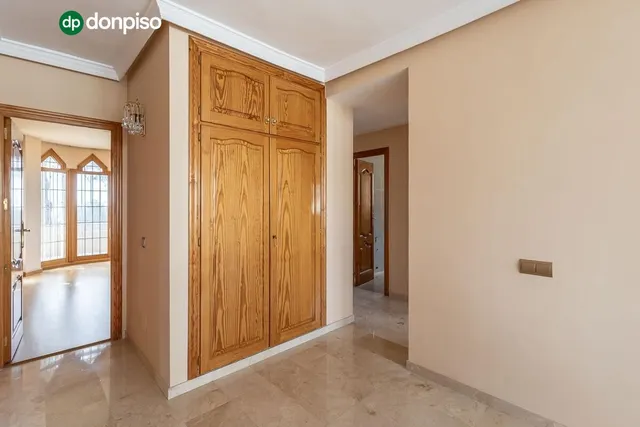 Espectacular casa independiente con piscina y grandes vistas en Monteluz (Peligros) — 37