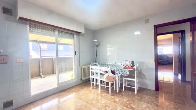 Piso de 4 Dormitorios con Terraza Esquinera de 35 m2 - Centro Villa — 16