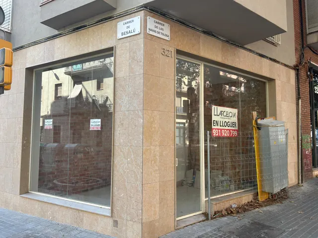 LOCAL COMERCIAL DE OBRA NUEVA A ESTRENAR EN PLENA CALLE NAVAS DE TOLOSA, ESQUINA CON BESALÚ — 6