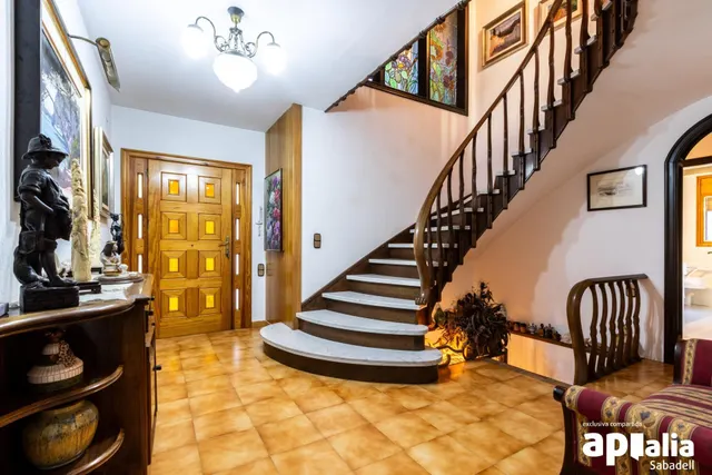 ESPECTACULAR CASA A 4 VENTS A CASTELLAR DEL VALLÈS. — 26