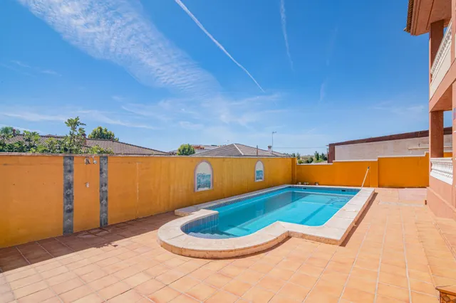 ¡Impresionante Chalet en Lachar con Piscina y Amplios Espacios! ✨ — 42
