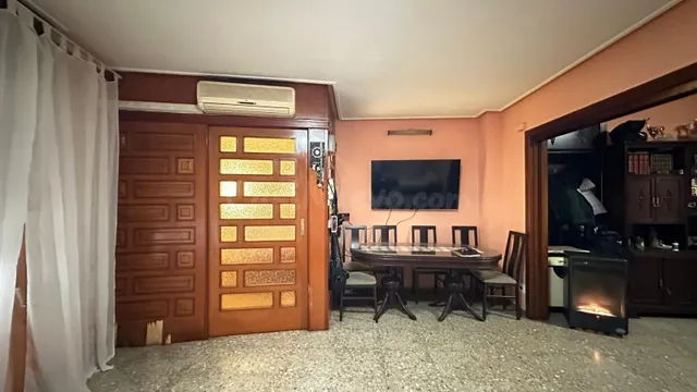Gran casa de pueblo en el centro de Carlet con 249 m2, terra - foto 2