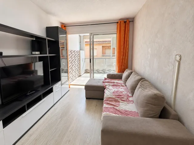 Apartamento con terraza y piscina a 250m de la playa de los Naufragos — 4